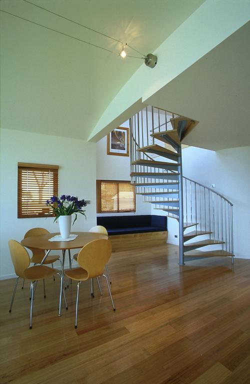 Wheelhouse Apartments Strahan Room photo