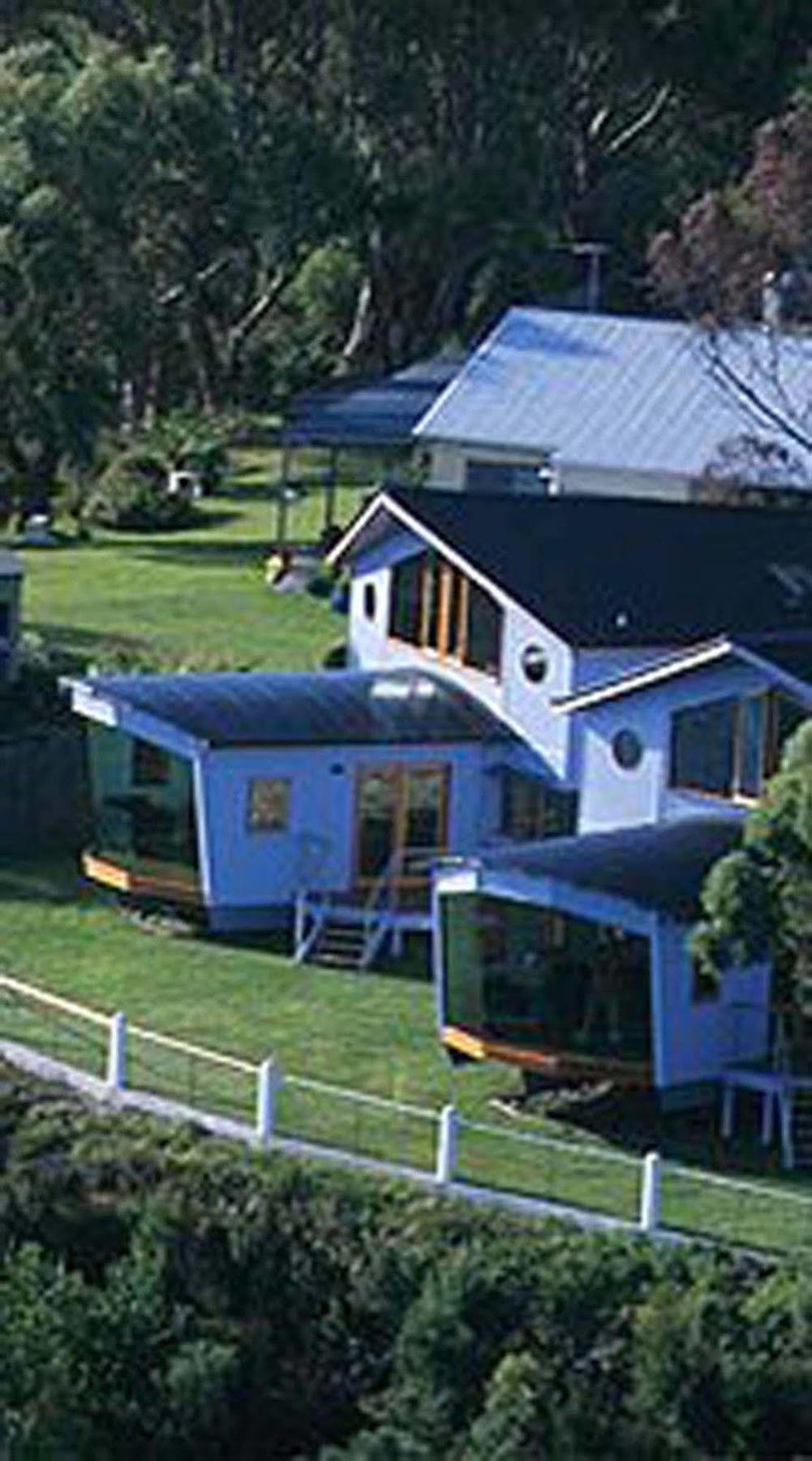 Wheelhouse Apartments Strahan Exterior photo